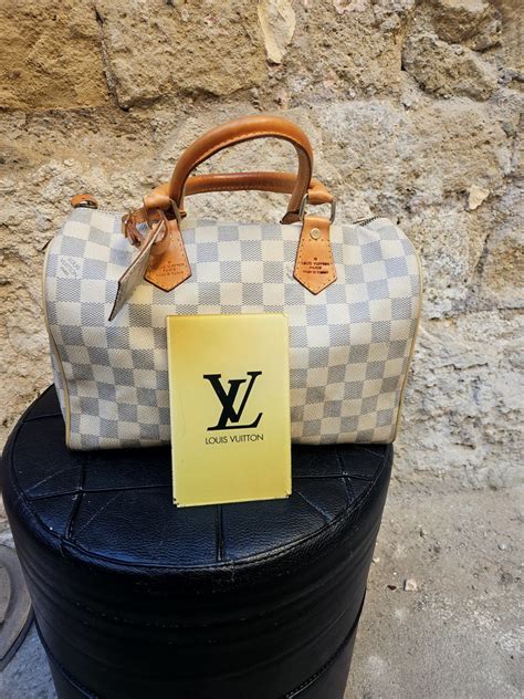 costo bauletto louis vuitton bianco|Borse a Bauletto: il mix di eleganza e comfort .